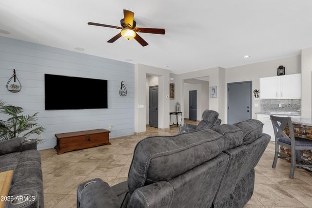 11113 E QUARRY Avenue, Mesa, AZ 85212