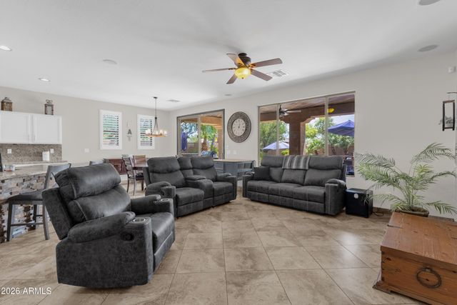 11113 E QUARRY Avenue, Mesa, AZ 85212