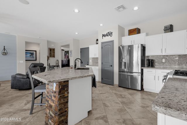11113 E QUARRY Avenue, Mesa, AZ 85212