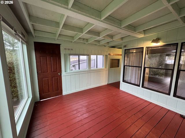 1600 RHODODENDRON Dr 218, Florence, OR 97439