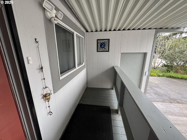 1600 RHODODENDRON Dr 218, Florence, OR 97439