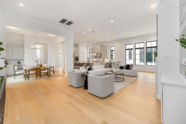 613 Wendel Street, Houston, TX 77009