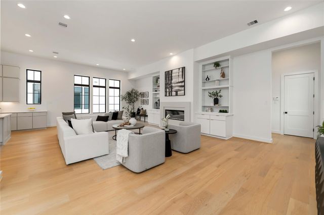 613 Wendel Street, Houston, TX 77009