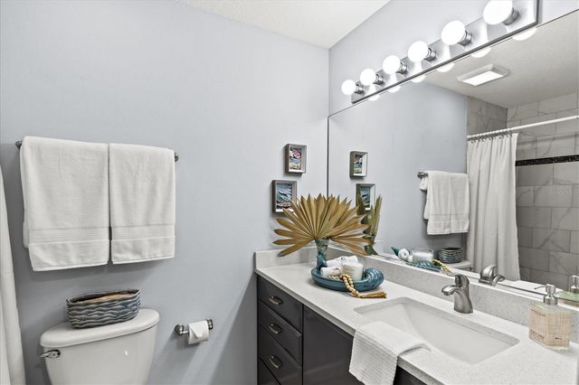 6626 7TH AVENUE CIRCLE W, Bradenton, FL 34209