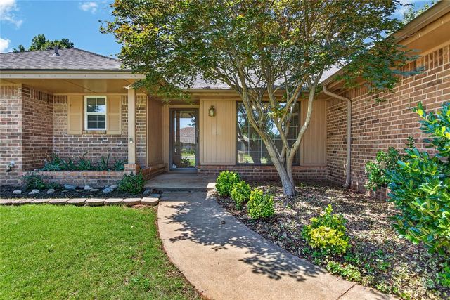 1200 Rockwood Drive, Edmond, OK 73013