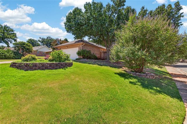 1200 Rockwood Drive, Edmond, OK 73013