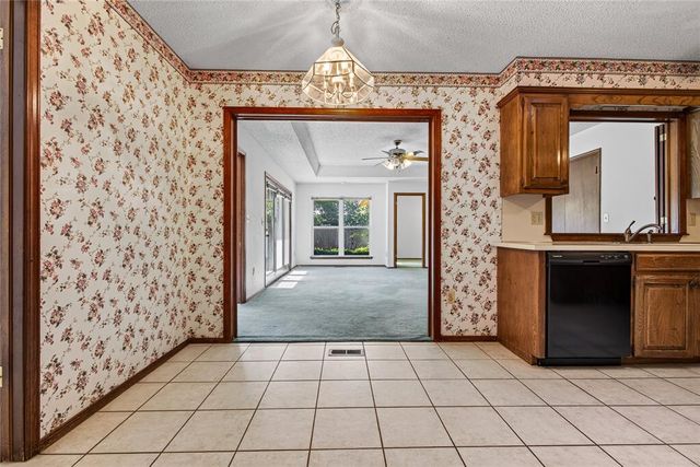1200 Rockwood Drive, Edmond, OK 73013