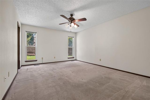 1200 Rockwood Drive, Edmond, OK 73013