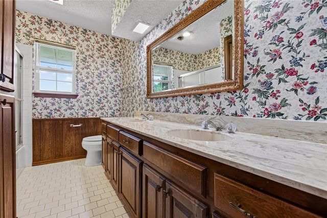 1200 Rockwood Drive, Edmond, OK 73013