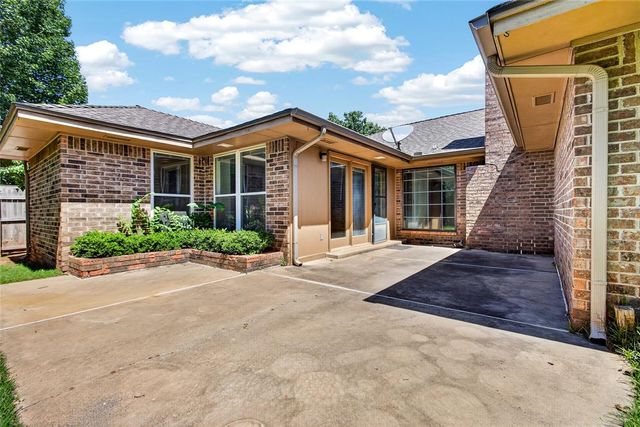 1200 Rockwood Drive, Edmond, OK 73013