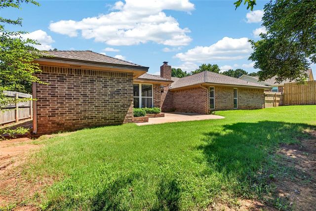 1200 Rockwood Drive, Edmond, OK 73013