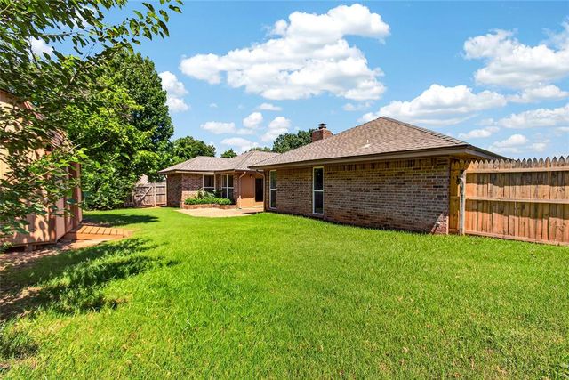 1200 Rockwood Drive, Edmond, OK 73013