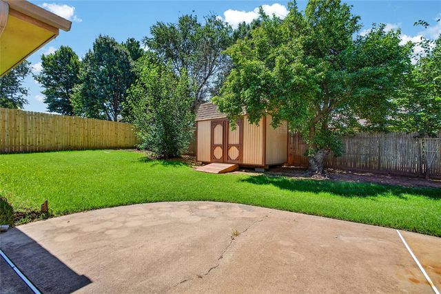 1200 Rockwood Drive, Edmond, OK 73013
