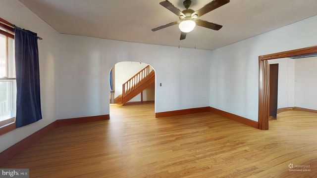 327 N HIGH ST, Romney, WV 26757