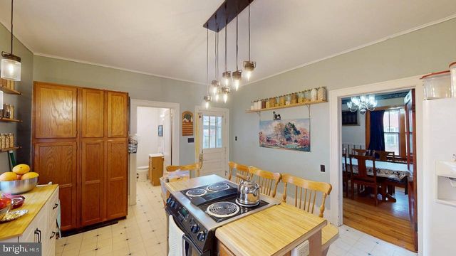327 N HIGH ST, Romney, WV 26757