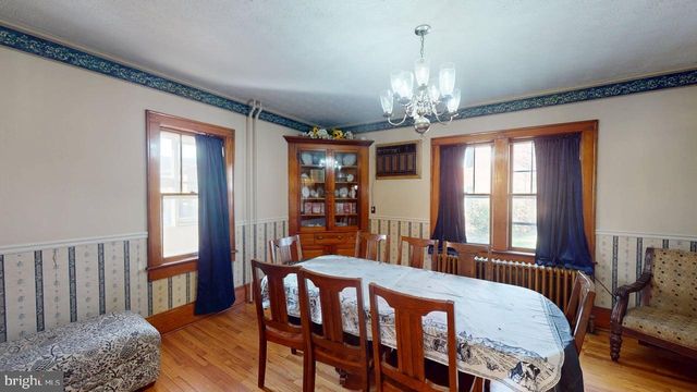 327 N HIGH ST, Romney, WV 26757