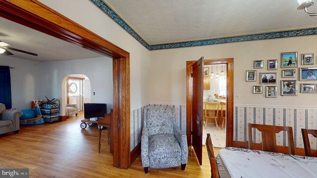 327 N HIGH ST, Romney, WV 26757