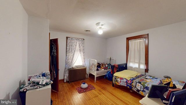 327 N HIGH ST, Romney, WV 26757