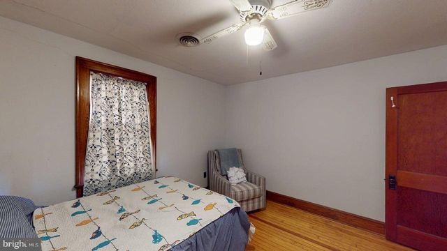 327 N HIGH ST, Romney, WV 26757