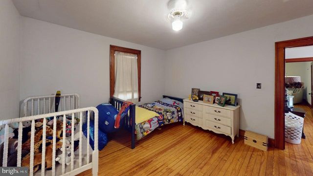 327 N HIGH ST, Romney, WV 26757