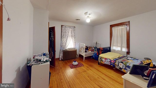 327 N HIGH ST, Romney, WV 26757
