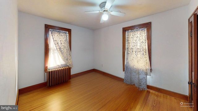 327 N HIGH ST, Romney, WV 26757