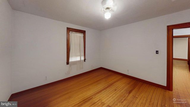 327 N HIGH ST, Romney, WV 26757