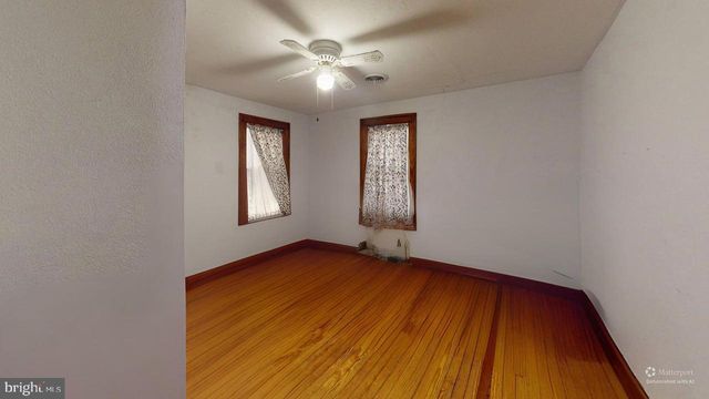 327 N HIGH ST, Romney, WV 26757