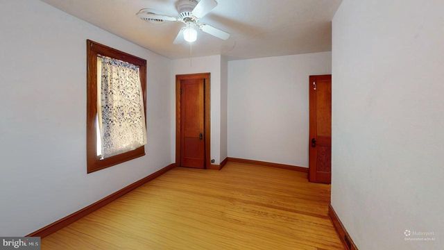 327 N HIGH ST, Romney, WV 26757