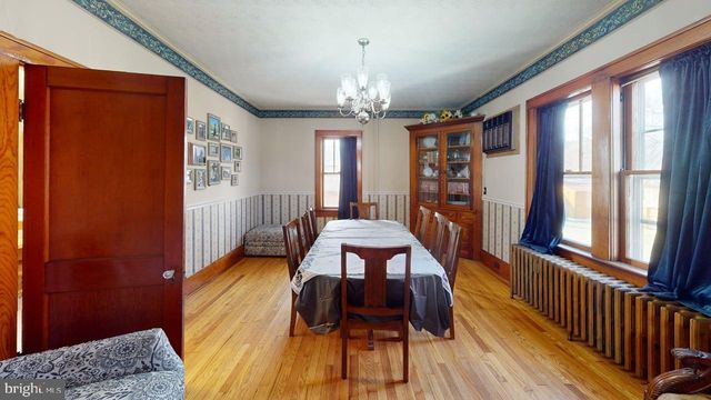 327 N HIGH ST, Romney, WV 26757