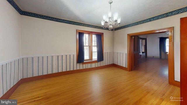 327 N HIGH ST, Romney, WV 26757