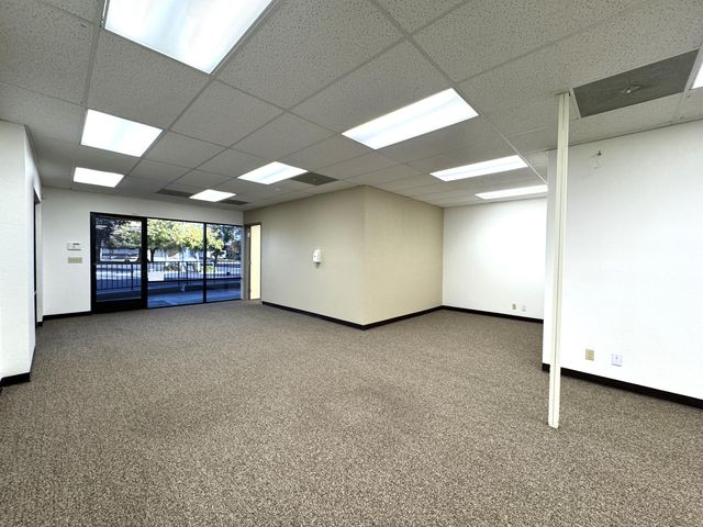 1890 Park Marina Drive, 106, Redding, CA 96001