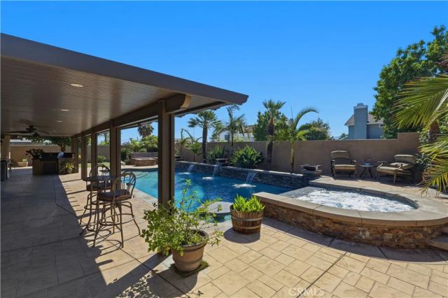 548 Greengate, Corona, CA 92879