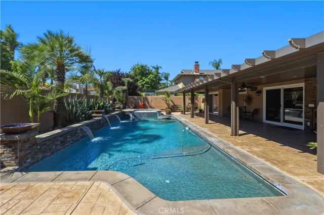 548 Greengate, Corona, CA 92879