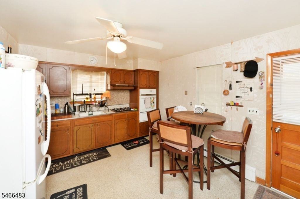 429 Edmund Ave, Paterson City, NJ 07502 — photo 5