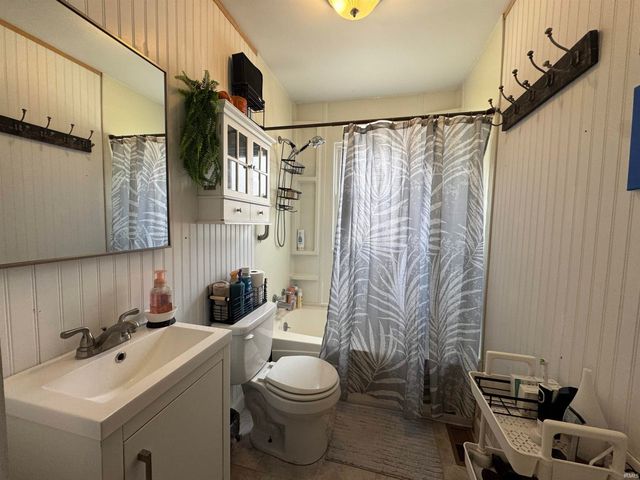 100 E Olmstead Avenue, Evansville, IN 47711