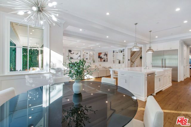 813 N Spaulding Avenue, Los Angeles, CA 90046