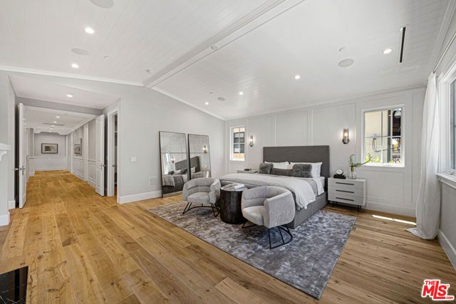 813 N Spaulding Avenue, Los Angeles, CA 90046