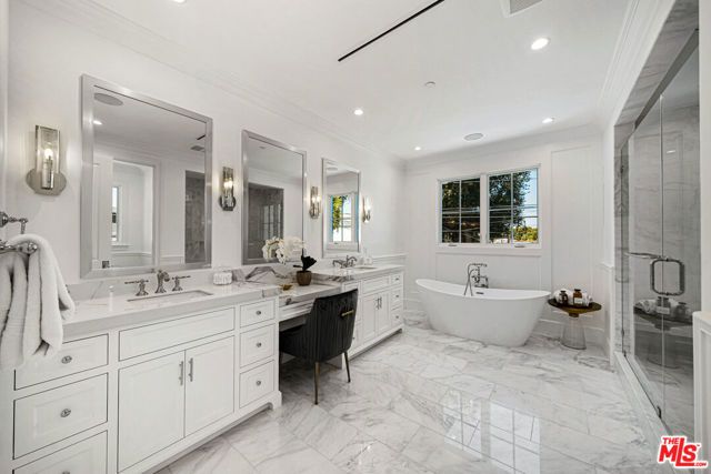 813 N Spaulding Avenue, Los Angeles, CA 90046