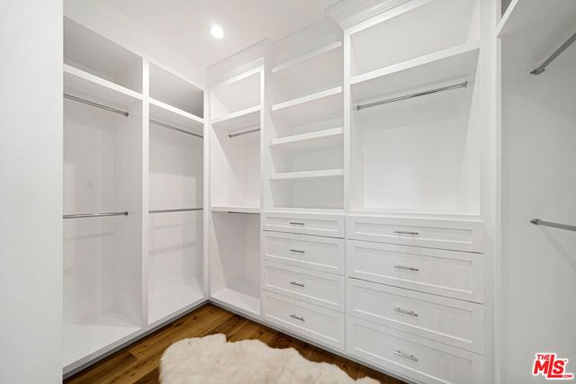 813 N Spaulding Avenue, Los Angeles, CA 90046