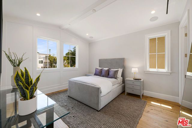 813 N Spaulding Avenue, Los Angeles, CA 90046