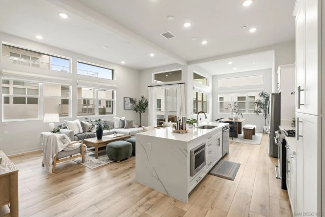 2049 Bravo Loop 5, Chula Vista, CA 91915