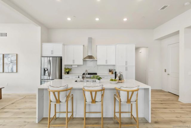 2049 Bravo Loop 5, Chula Vista, CA 91915