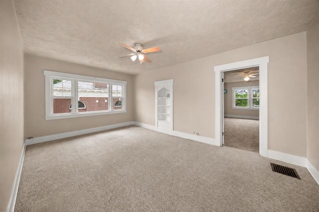 917 W Montgomery Ave, Spokane, WA 99205