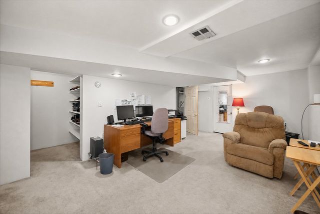 917 W Montgomery Ave, Spokane, WA 99205