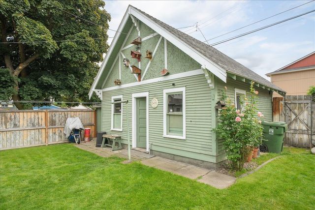 917 W Montgomery Ave, Spokane, WA 99205