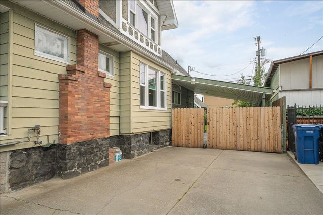917 W Montgomery Ave, Spokane, WA 99205