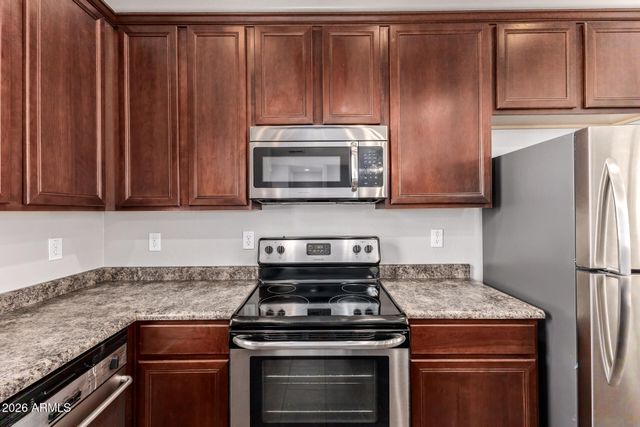 2026 N 78TH Glen, Phoenix, AZ 85035