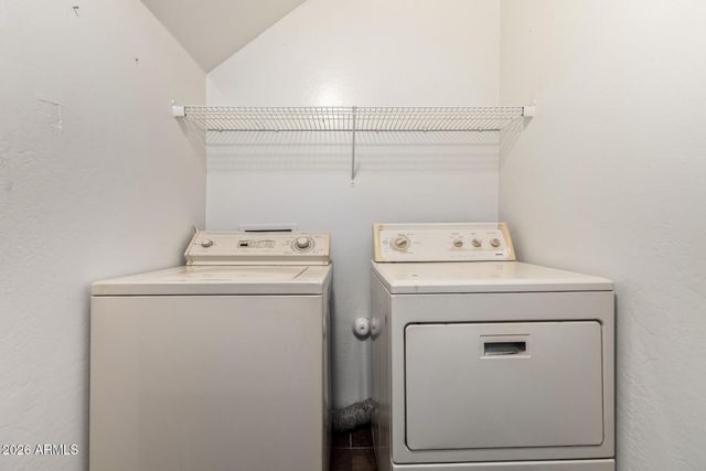 2026 N 78TH Glen, Phoenix, AZ 85035