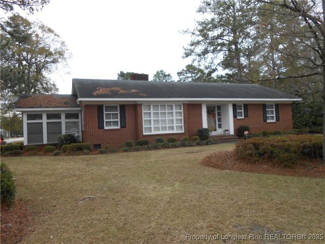 601 W 26th Street, Lumberton, NC 28358